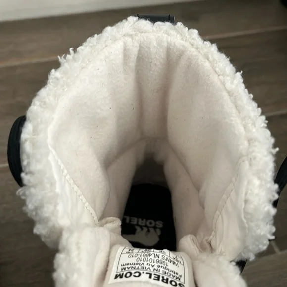 NWT Sorel Explorer II Joan Cozy Boot Size